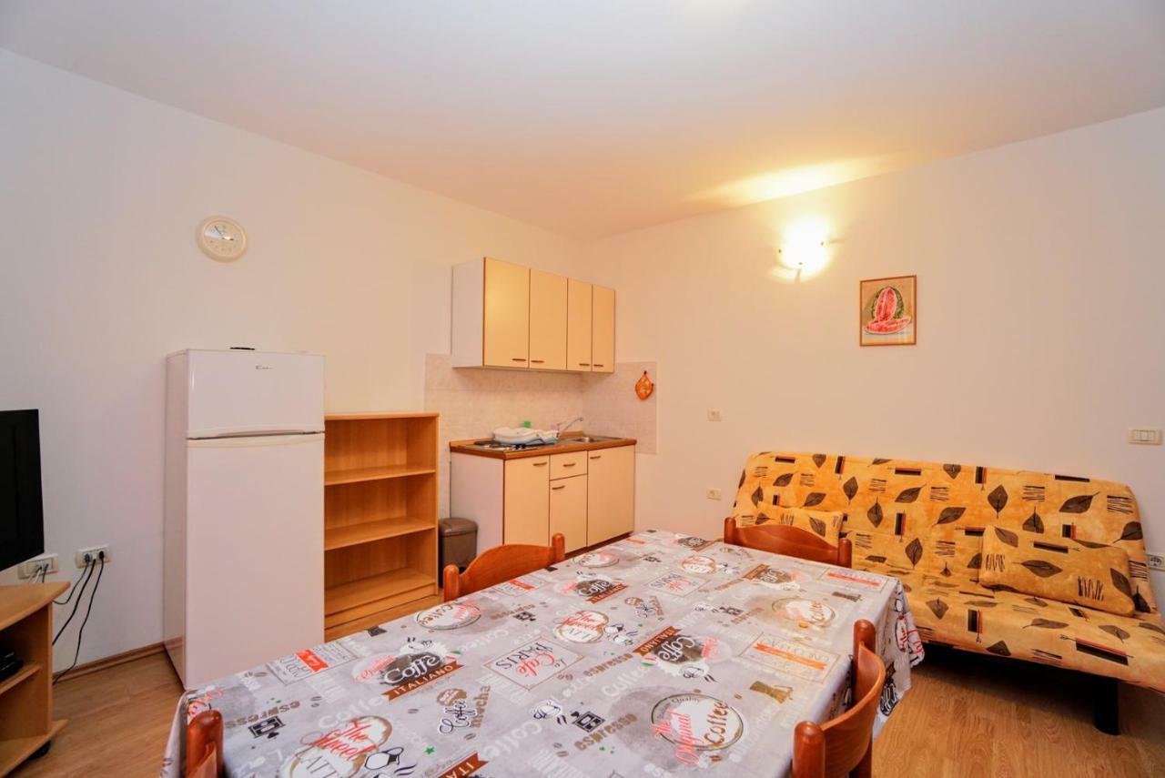 Apartment Daniela Савудрія Екстер'єр фото