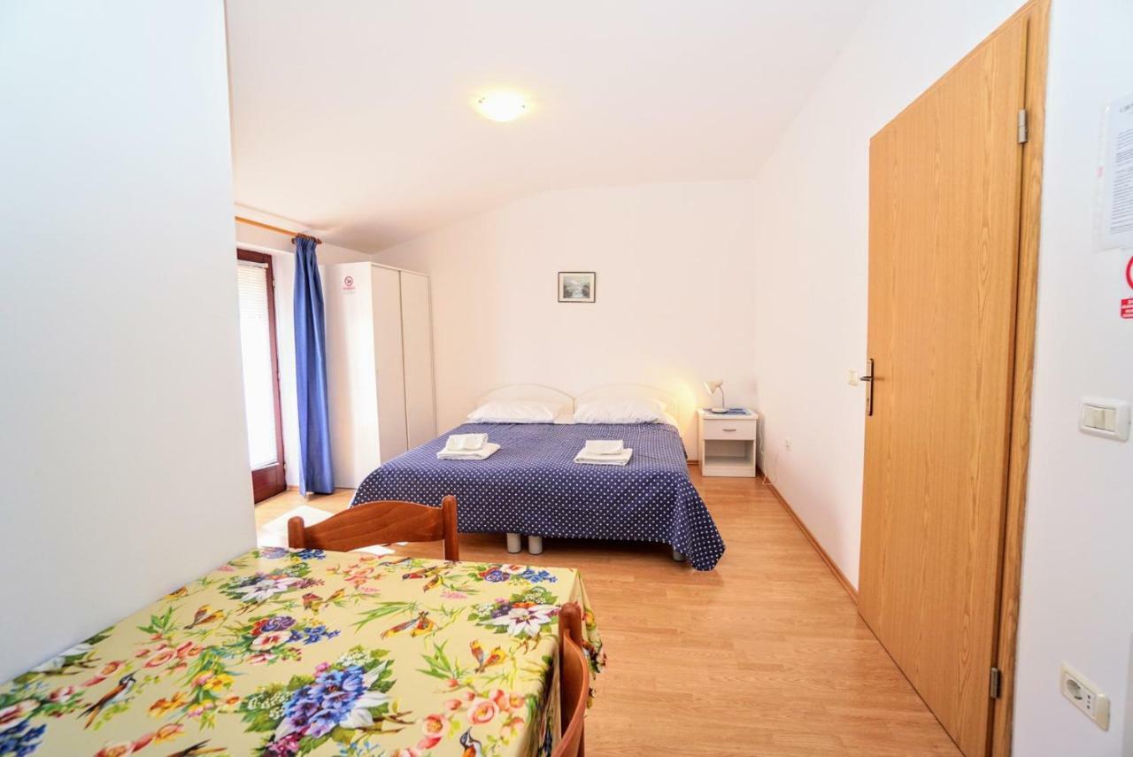 Apartment Daniela Савудрія Екстер'єр фото