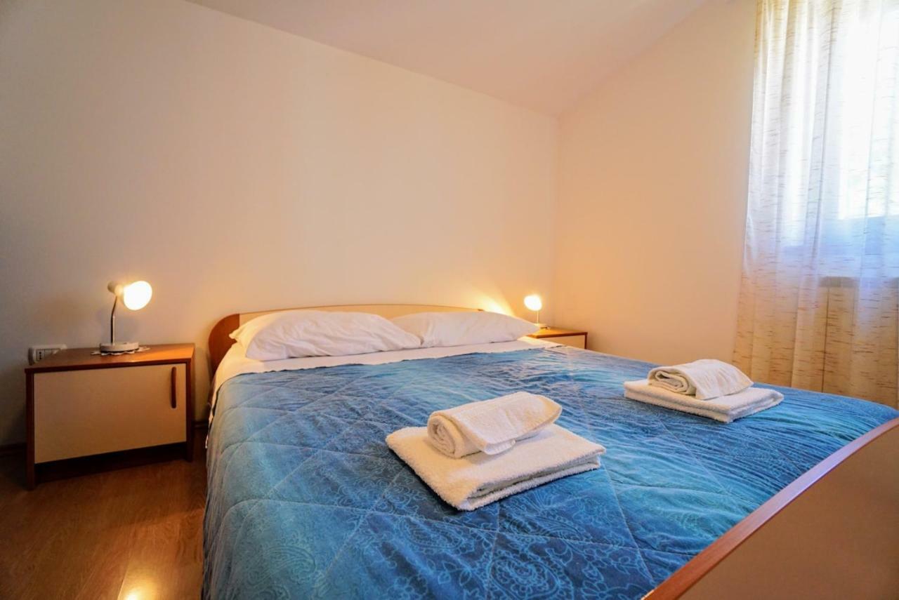 Apartment Daniela Савудрія Екстер'єр фото