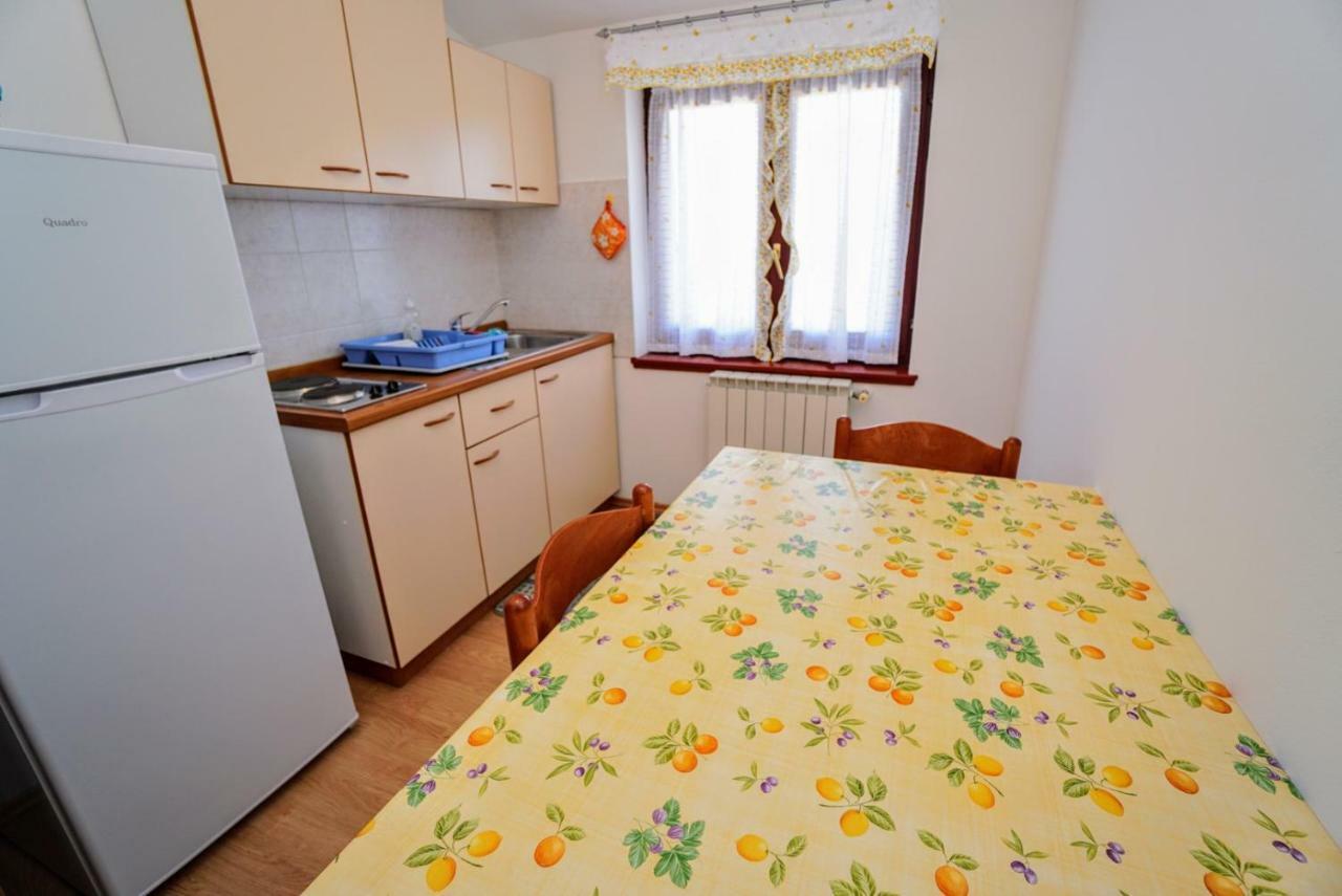 Apartment Daniela Савудрія Екстер'єр фото