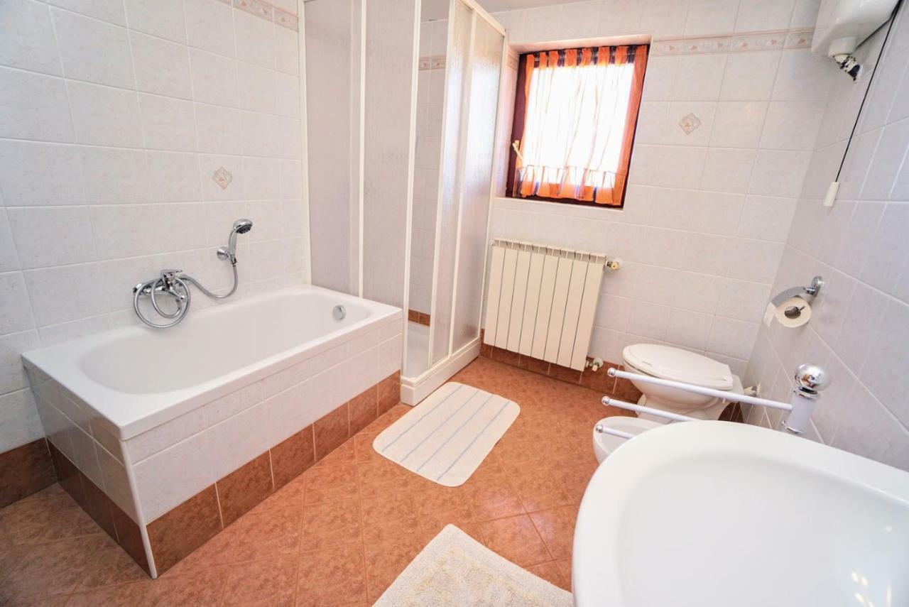 Apartment Daniela Савудрія Екстер'єр фото