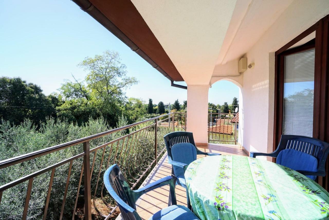 Apartment Daniela Савудрія Екстер'єр фото